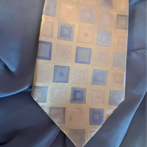 PERRY Ellis Portfolio tie, 100% silk. - Picture 7 of 7
